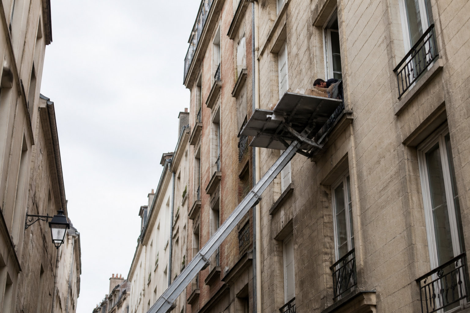Gestion des accès complexes et contraintes architecturales