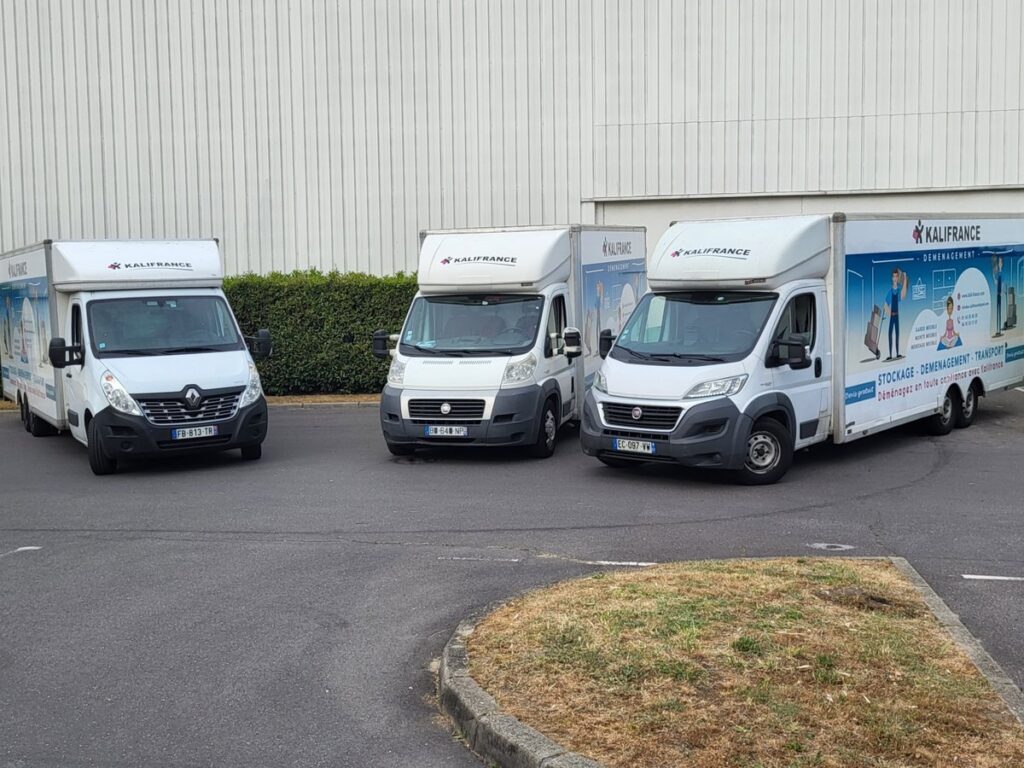 Camion Kalifrance prêt pour un déménagement à Paris